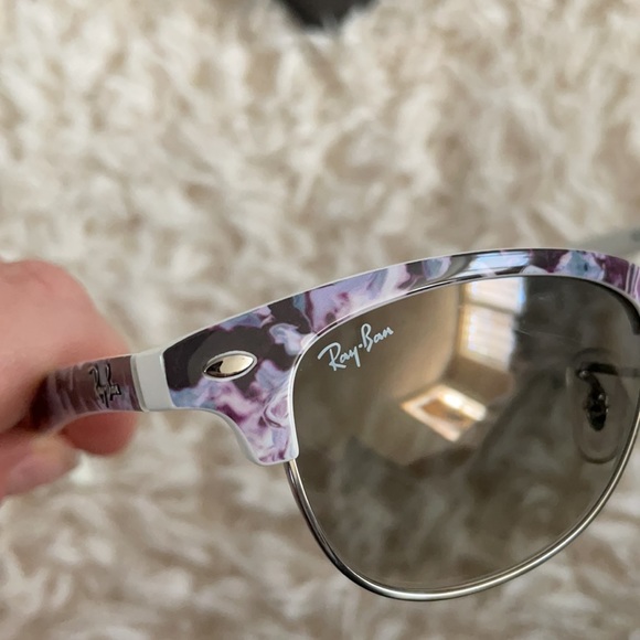 Ray Ban Women’s Clubmaster Classic RB 4132 832/32 - Picture 5 of 8